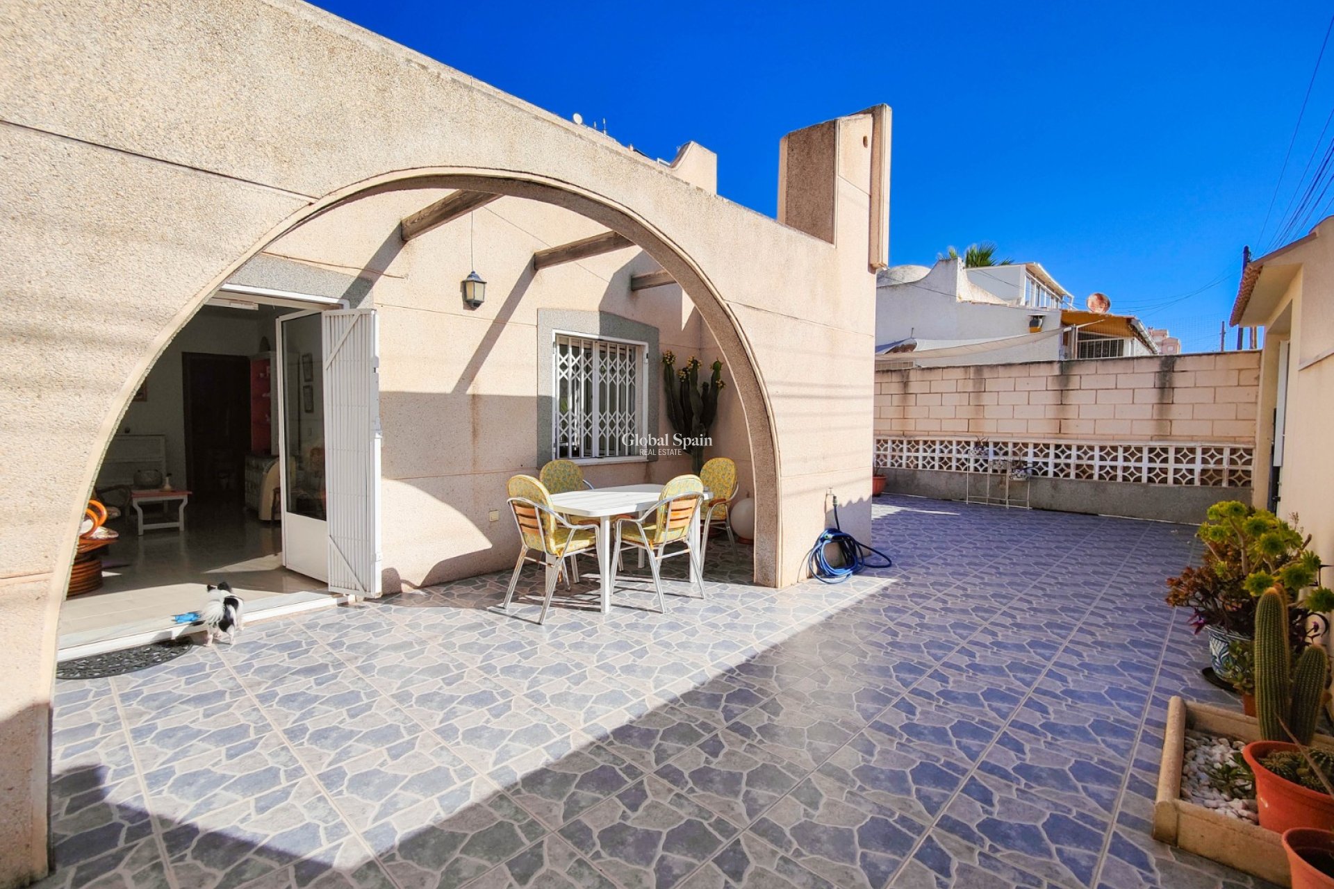 Revente - APPARTEMENT -
TORREVIEJA - Costa Blanca