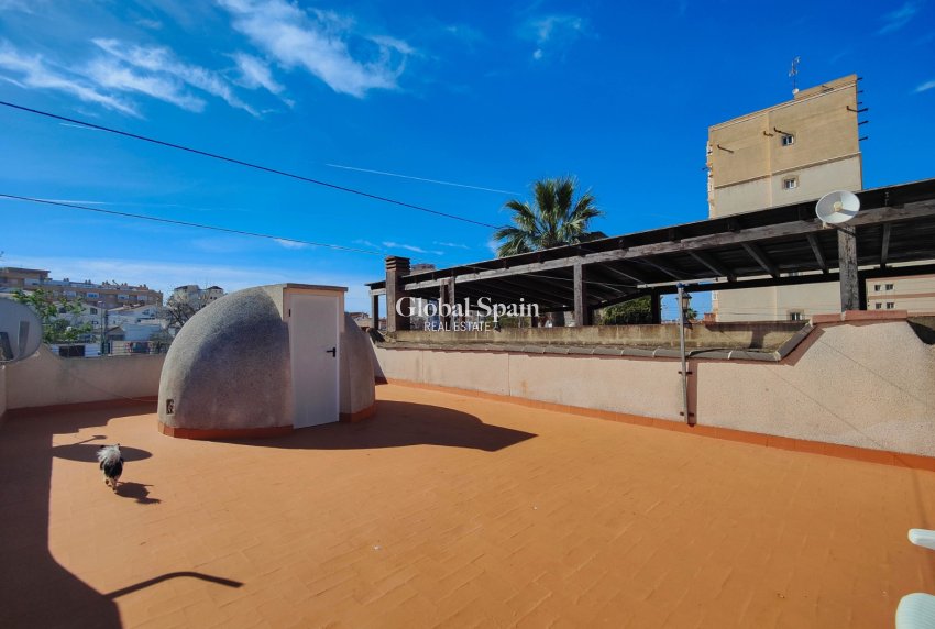 Revente - APPARTEMENT -
TORREVIEJA - Costa Blanca