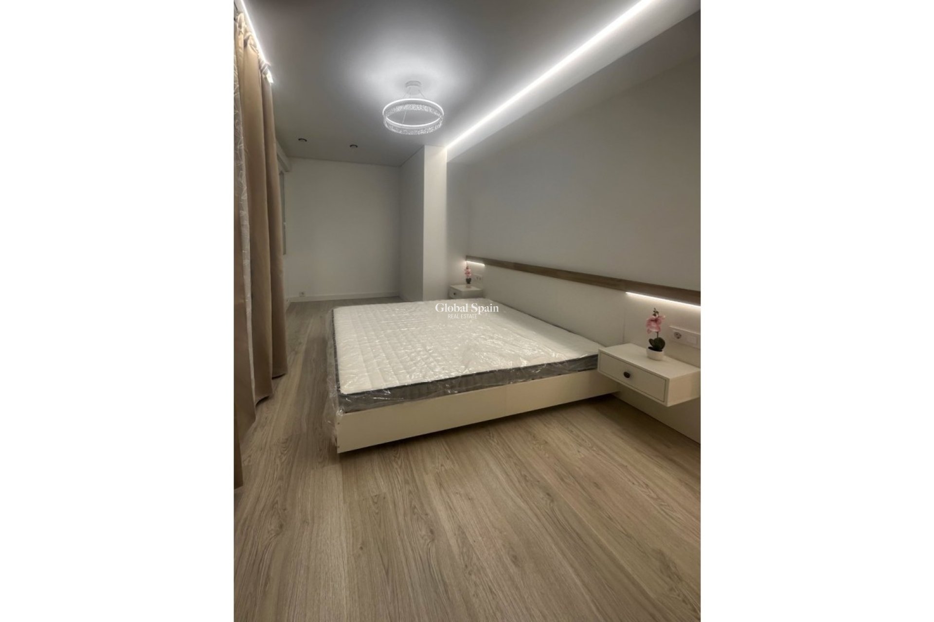 Revente - APPARTEMENT -
TORREVIEJA - Costa Blanca