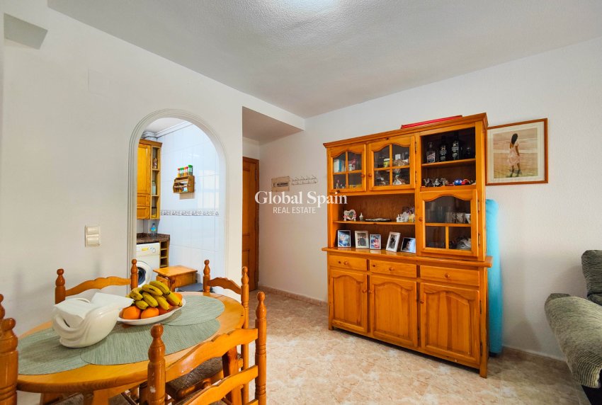 Revente - APPARTEMENT -
TORREVIEJA - Costa Blanca