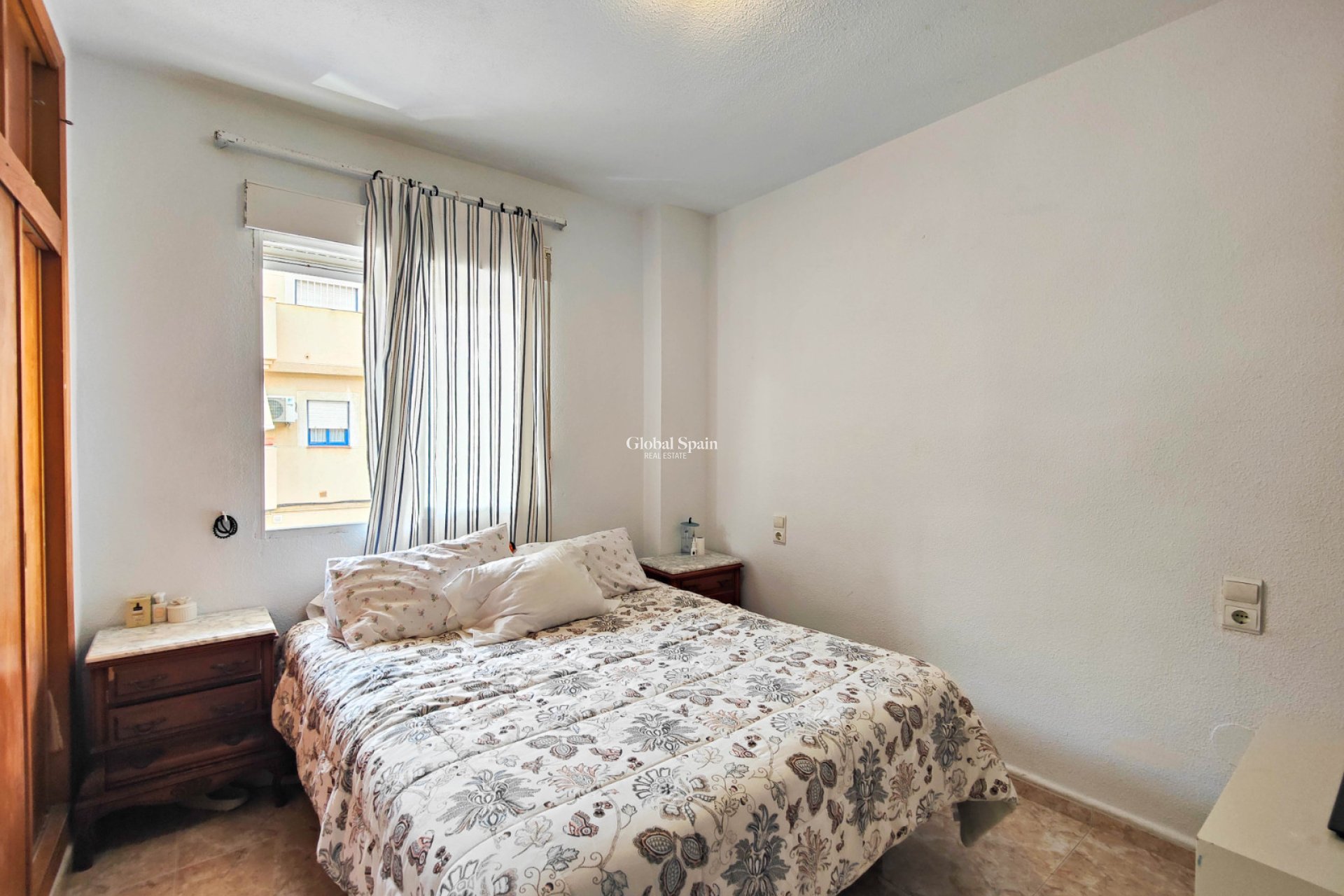 Revente - APPARTEMENT -
TORREVIEJA - Costa Blanca