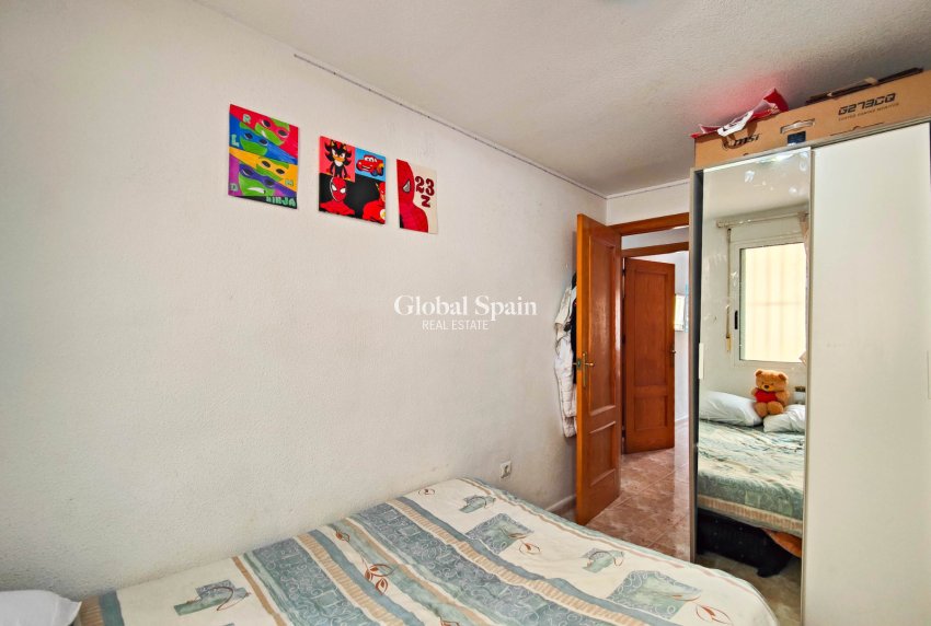 Revente - APPARTEMENT -
TORREVIEJA - Costa Blanca