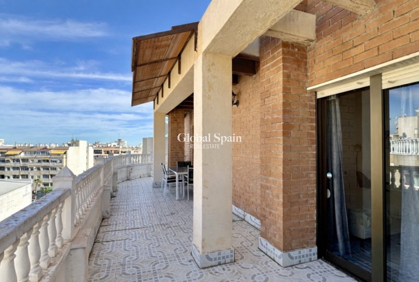 Revente - APPARTEMENT -
TORREVIEJA - Costa Blanca