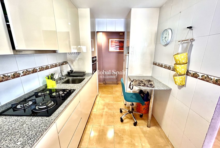 Revente - APPARTEMENT -
TORREVIEJA - Costa Blanca