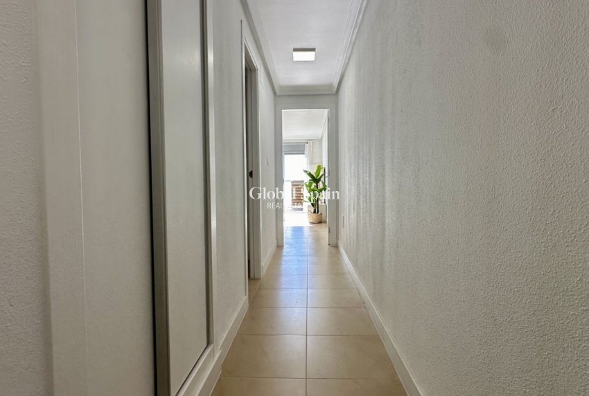 Revente - APPARTEMENT -
TORREVIEJA - Costa Blanca