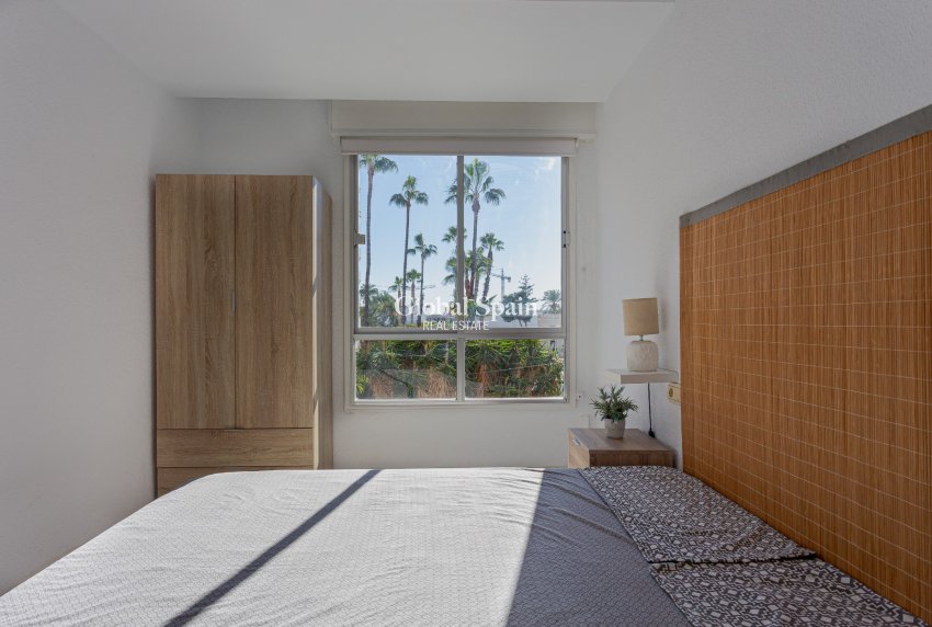 Revente - APPARTEMENT -
TORREVIEJA - Costa Blanca