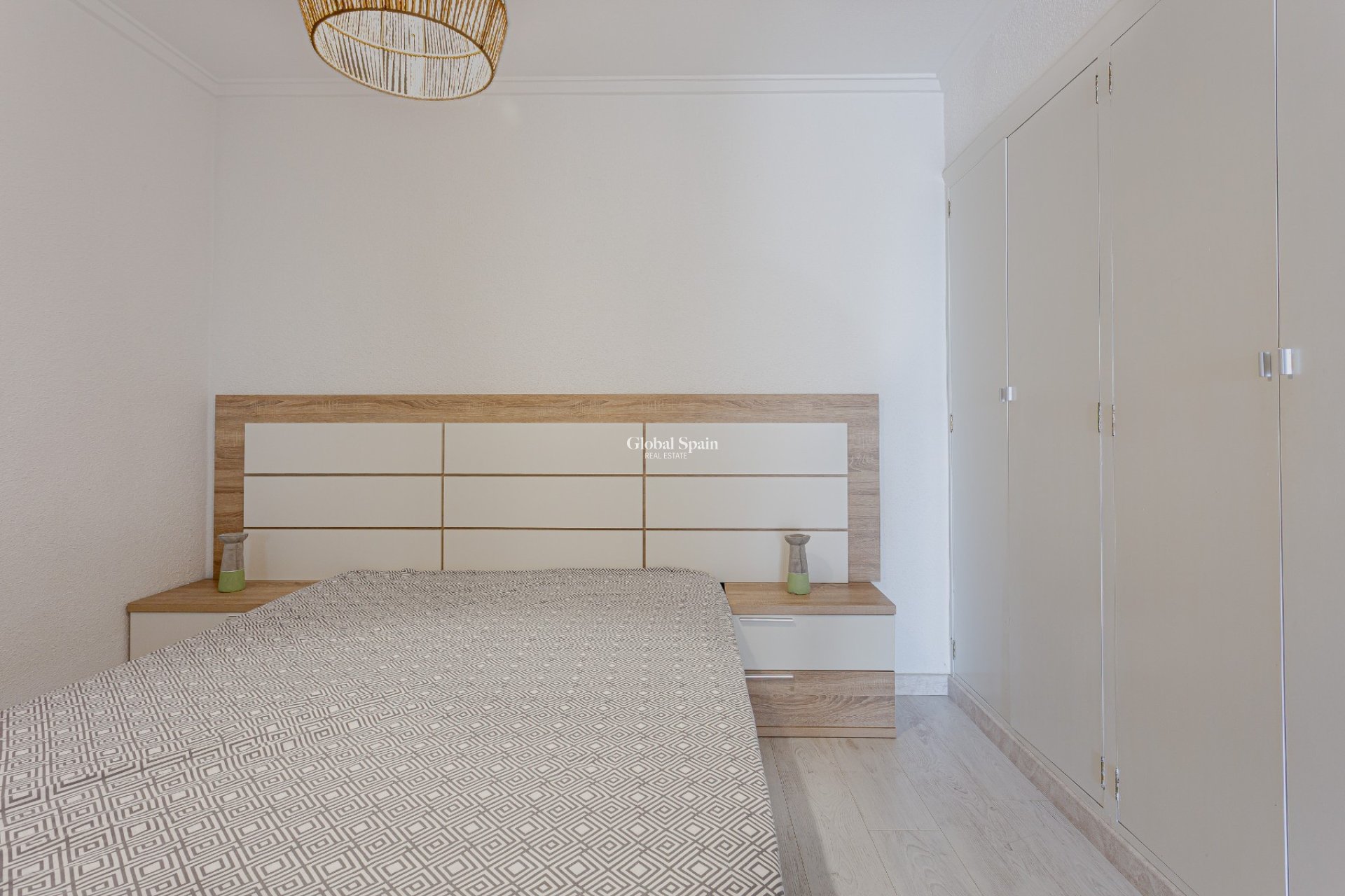 Revente - APPARTEMENT -
TORREVIEJA - Costa Blanca