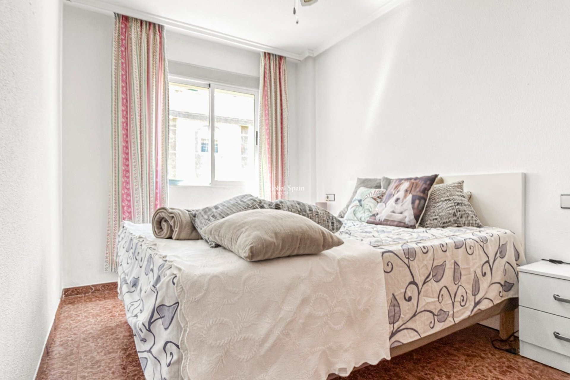 Revente - APPARTEMENT -
TORREVIEJA - Costa Blanca