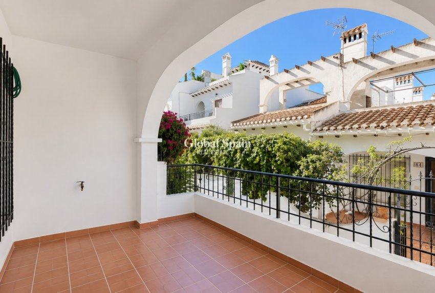 Revente - APPARTEMENT -
TORREVIEJA - Costa Blanca