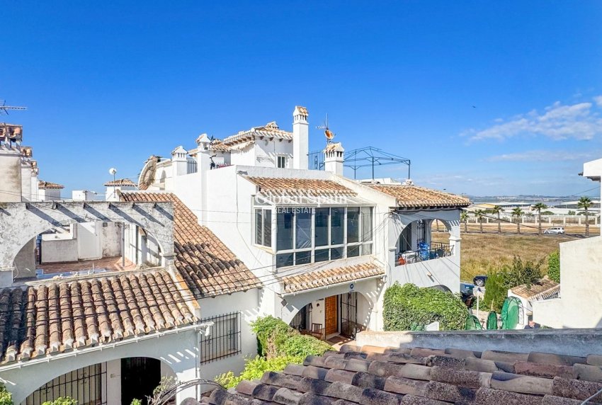 Revente - APPARTEMENT -
TORREVIEJA - Costa Blanca
