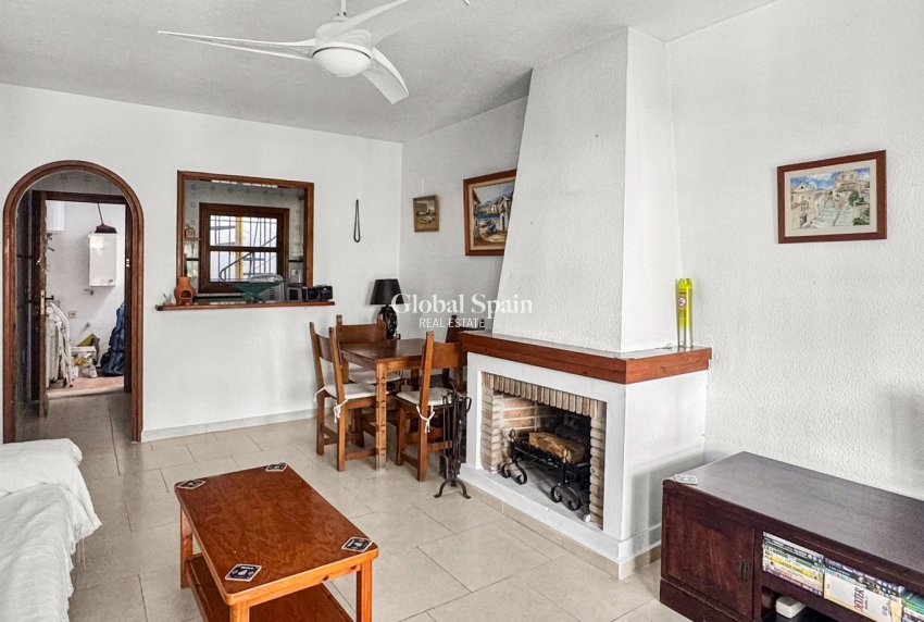 Revente - APPARTEMENT -
TORREVIEJA - Costa Blanca