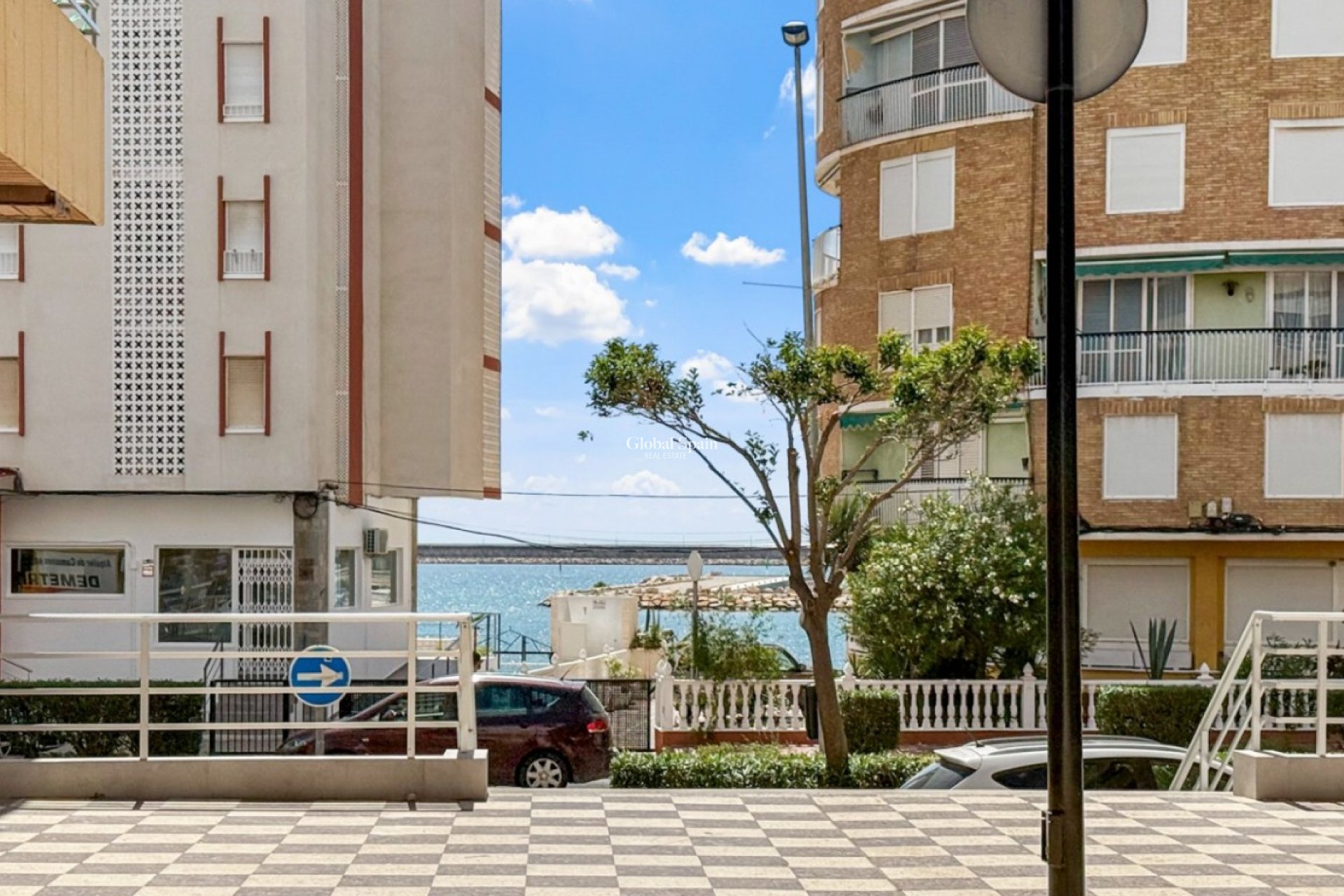Revente - APPARTEMENT -
TORREVIEJA - Costa Blanca