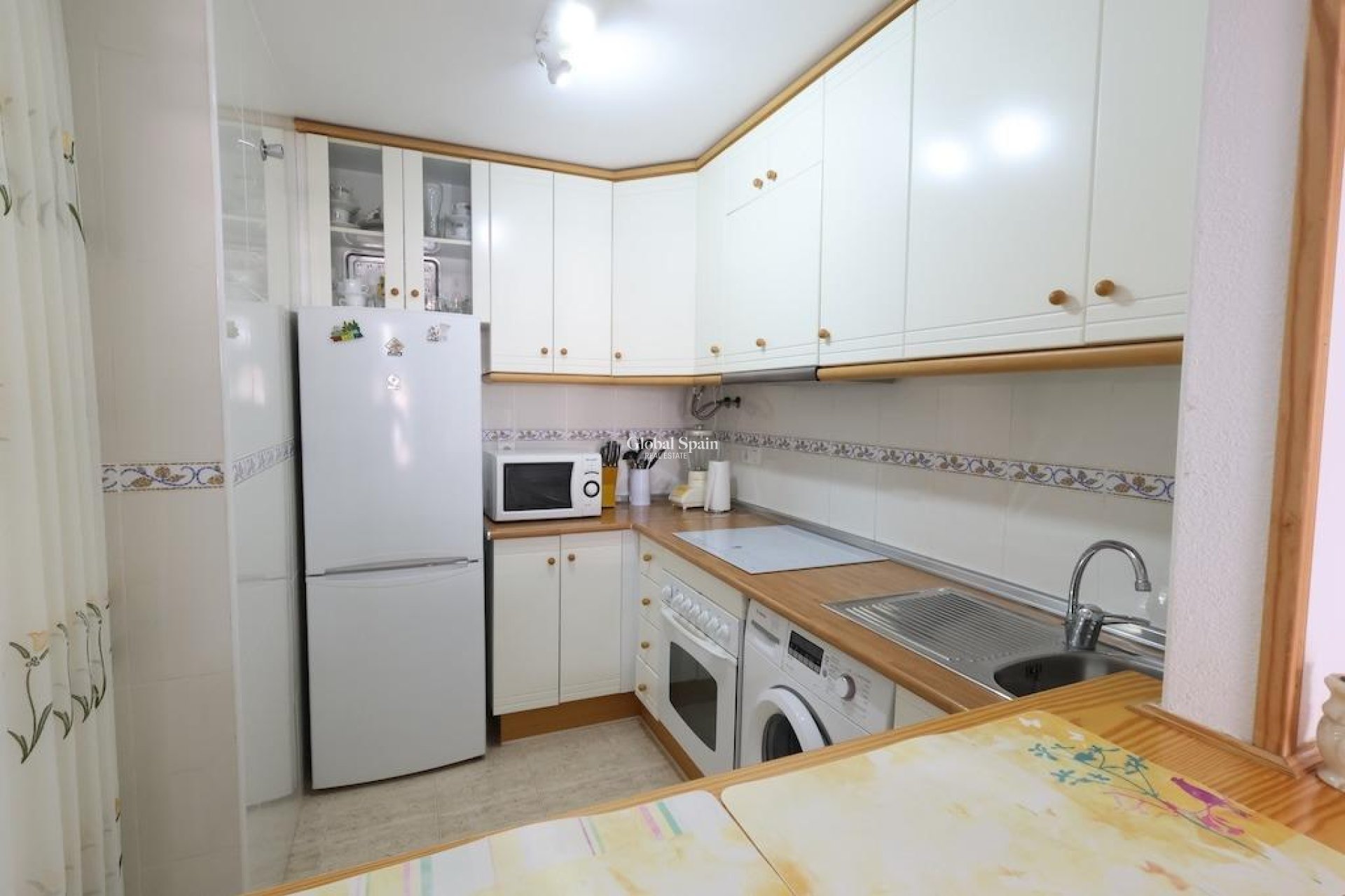 Revente - APPARTEMENT -
TORREVIEJA - Costa Blanca