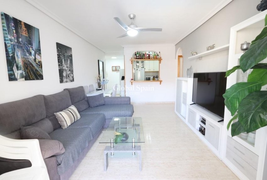 Revente - APPARTEMENT -
TORREVIEJA - Costa Blanca