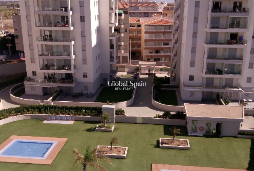 Revente - APPARTEMENT -
TORREVIEJA - Costa Blanca