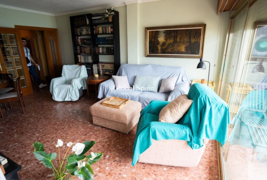 Revente - APPARTEMENT -
TORREVIEJA - Costa Blanca