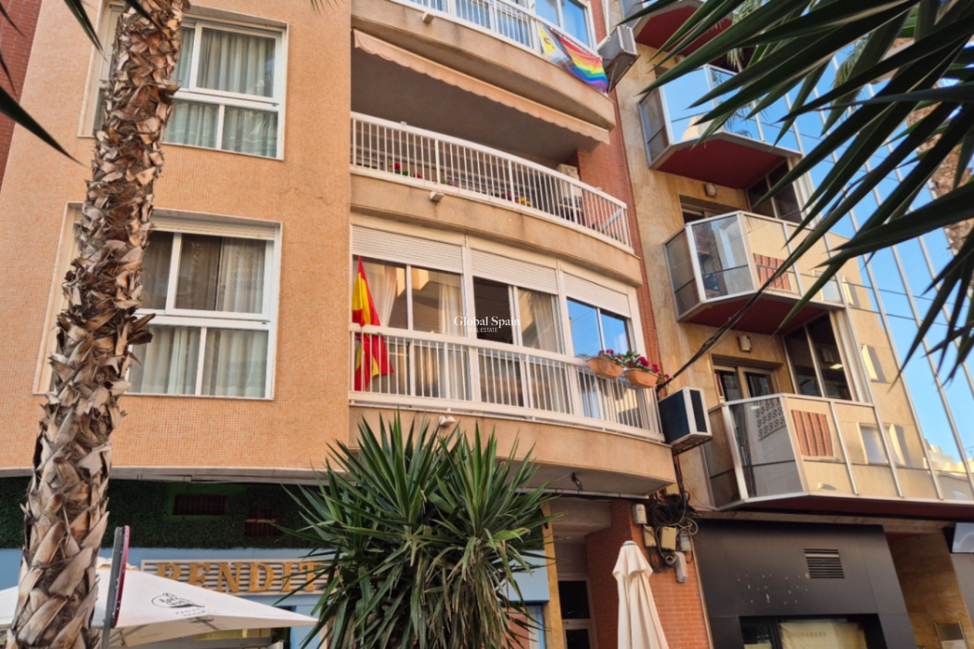 Revente - APPARTEMENT -
TORREVIEJA - Costa Blanca