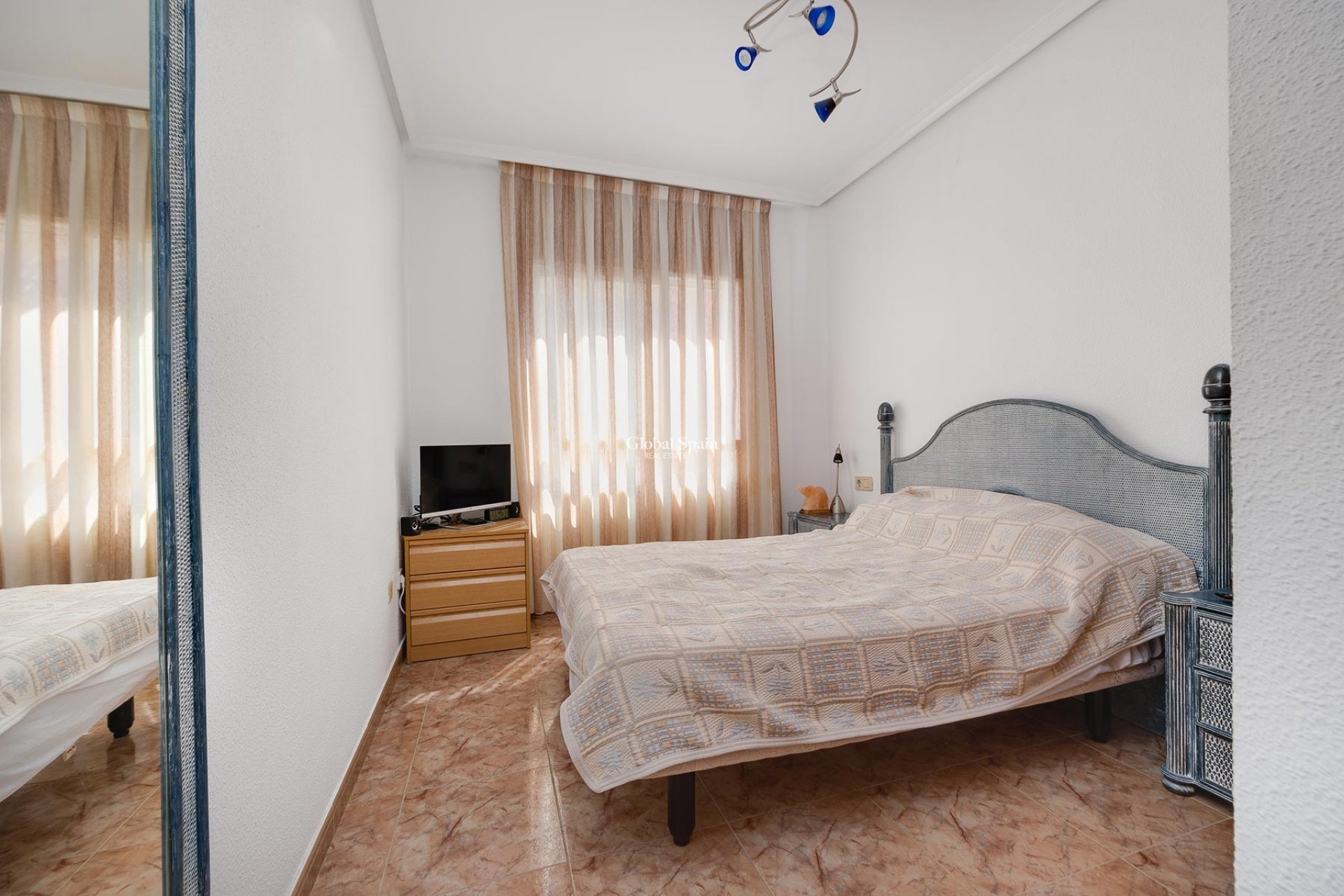 Revente - APPARTEMENT -
TORREVIEJA - Costa Blanca