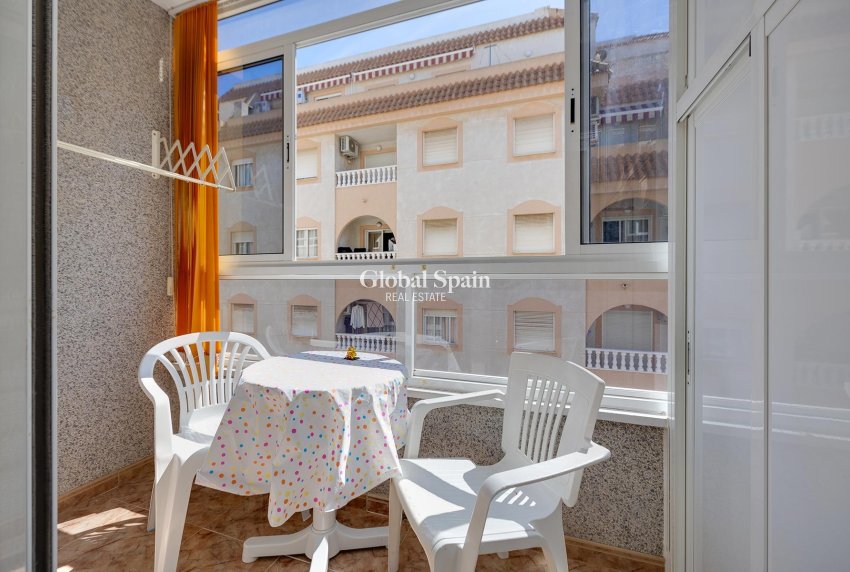 Revente - APPARTEMENT -
TORREVIEJA - Costa Blanca