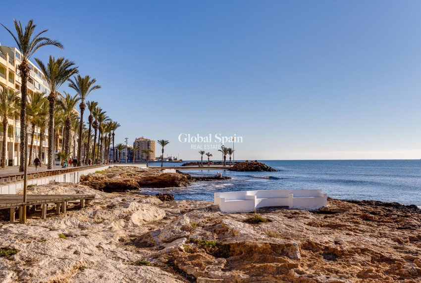 Revente - APPARTEMENT -
TORREVIEJA - Costa Blanca