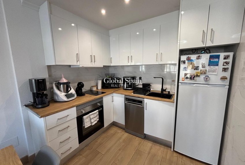 Revente - APPARTEMENT -
TORREVIEJA - Costa Blanca