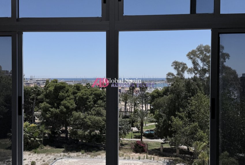 Revente - APPARTEMENT -
TORREVIEJA - Costa Blanca
