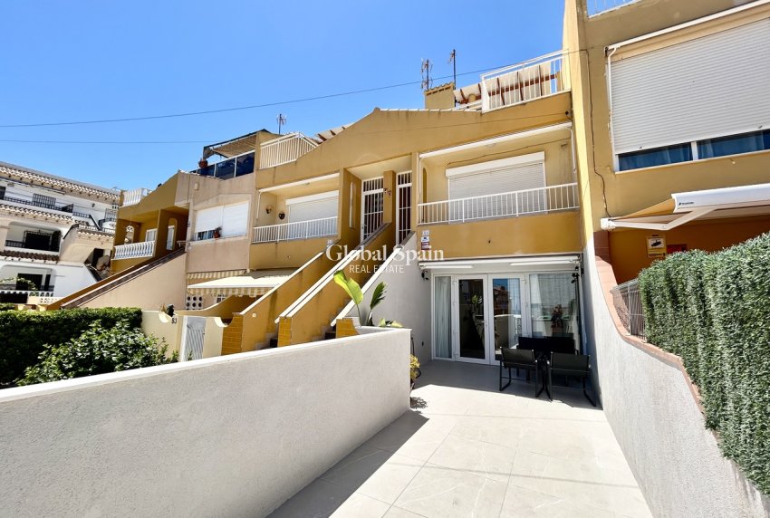 Revente - APPARTEMENT -
TORREVIEJA - Costa Blanca