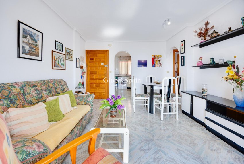 Revente - APPARTEMENT -
TORREVIEJA - Costa Blanca