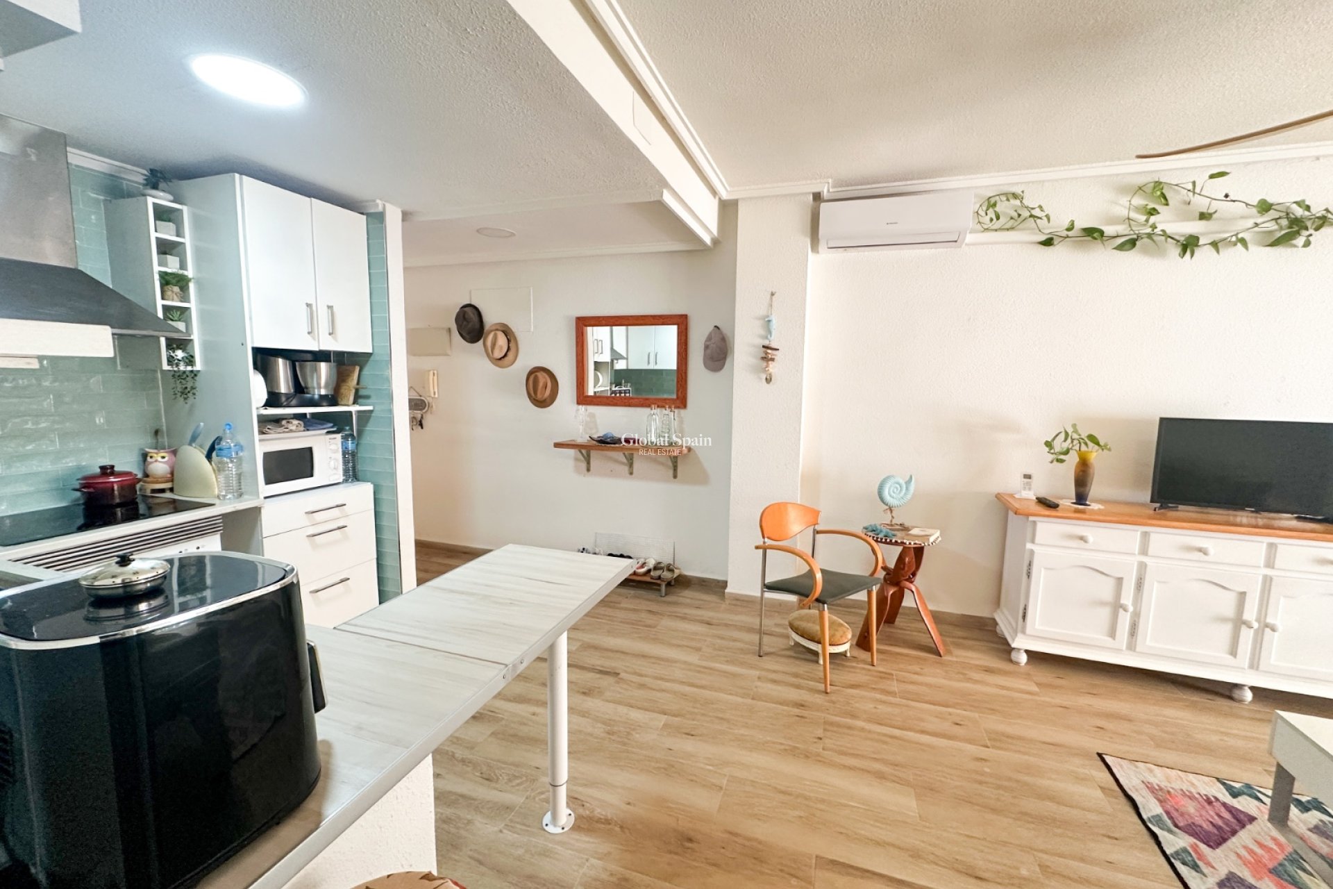 Revente - APPARTEMENT -
TORREVIEJA - Costa Blanca