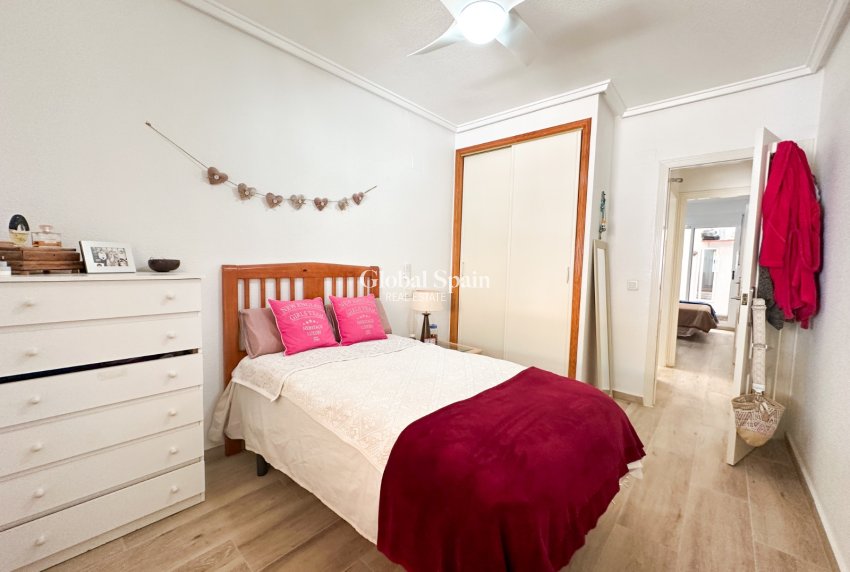 Revente - APPARTEMENT -
TORREVIEJA - Costa Blanca