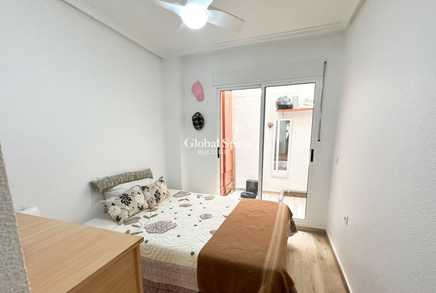 Revente - APPARTEMENT -
TORREVIEJA - Costa Blanca