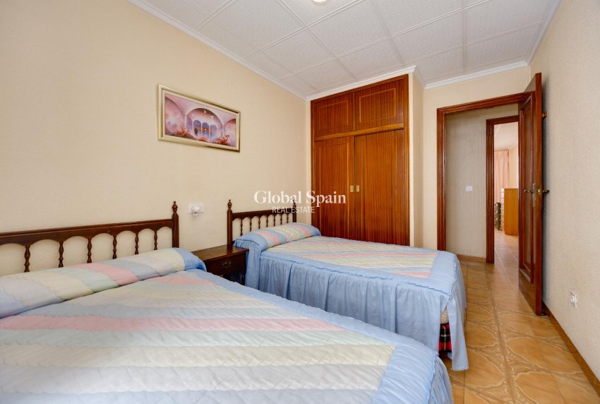 Revente - APPARTEMENT -
TORREVIEJA - Costa Blanca