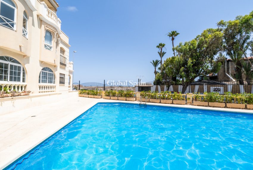 Revente - APPARTEMENT -
TORREVIEJA - Costa Blanca
