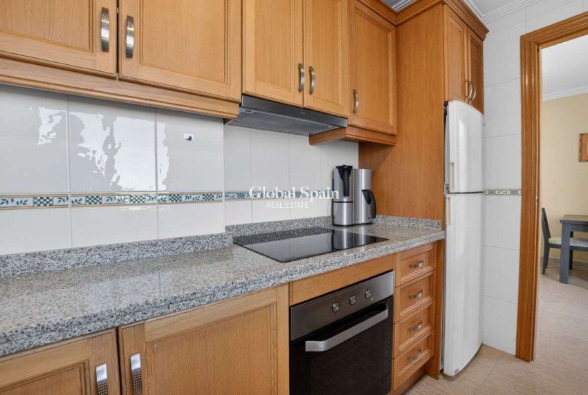 Revente - APPARTEMENT -
TORREVIEJA - Costa Blanca