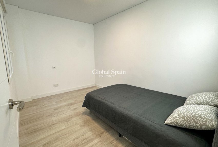 Revente - APPARTEMENT -
TORREVIEJA - Costa Blanca