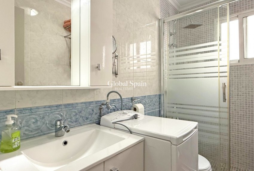 Revente - APPARTEMENT -
TORREVIEJA - Costa Blanca
