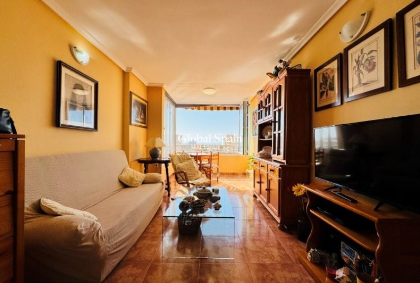 Revente - APPARTEMENT -
TORREVIEJA - Costa Blanca