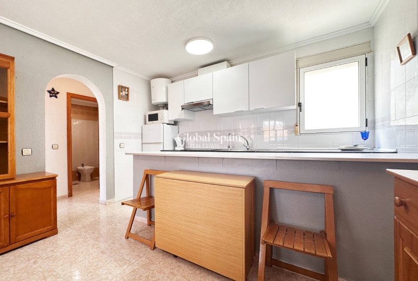 Revente - APPARTEMENT -
TORREVIEJA - Costa Blanca