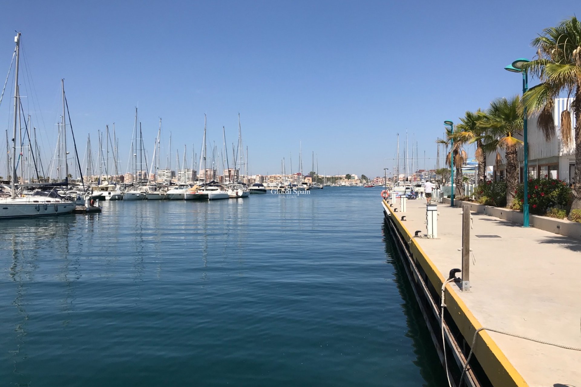 Revente - APPARTEMENT -
TORREVIEJA - Costa Blanca