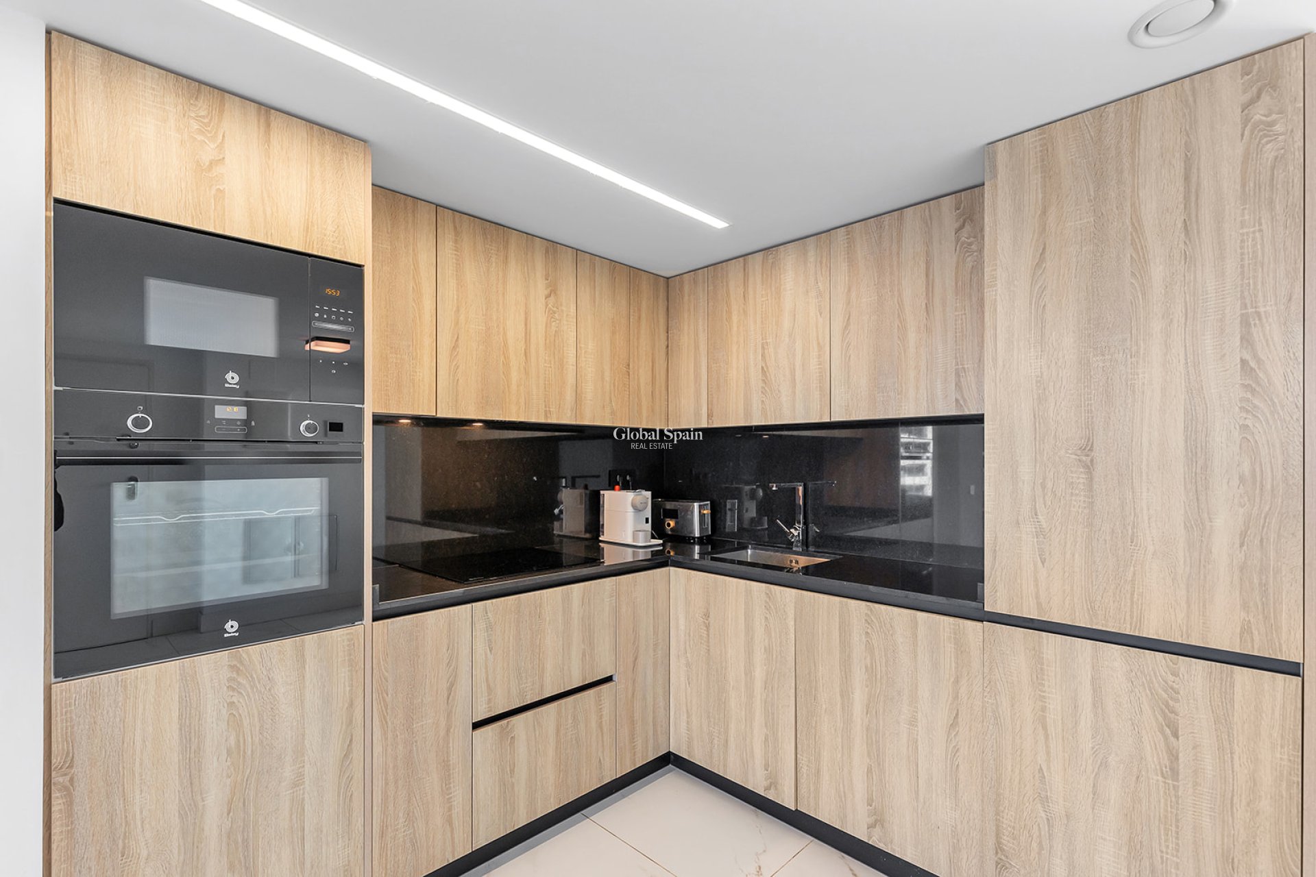 Revente - APPARTEMENT -
TORREVIEJA - Costa Blanca