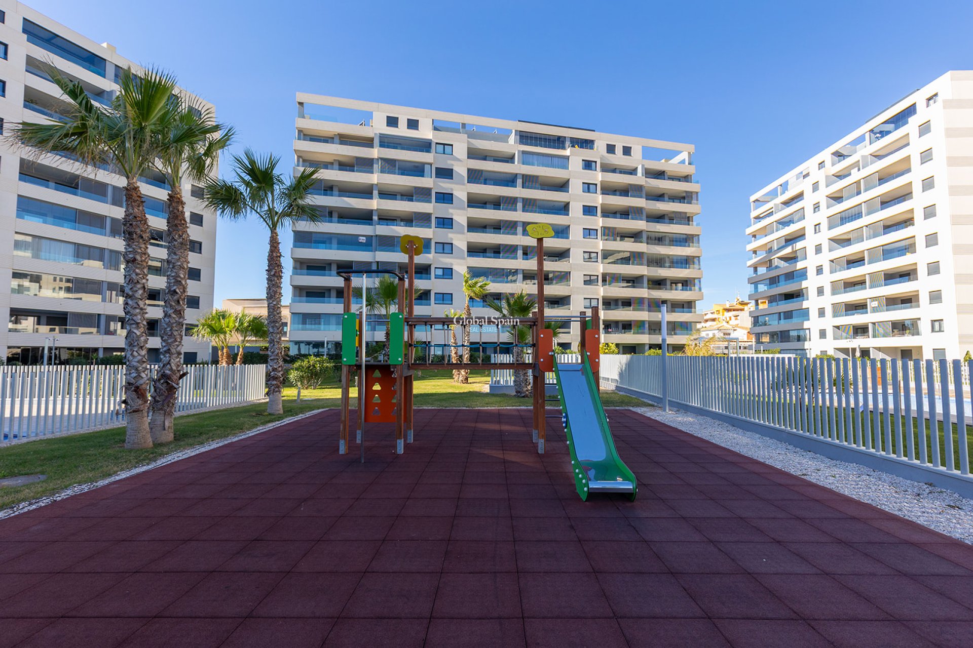 Revente - APPARTEMENT -
TORREVIEJA - Costa Blanca