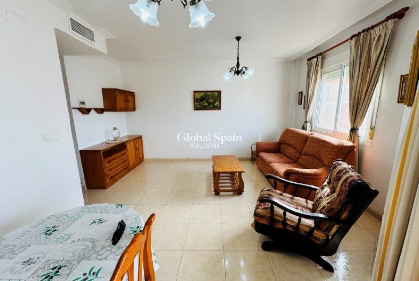 Revente - APPARTEMENT -
TORREVIEJA - Costa Blanca
