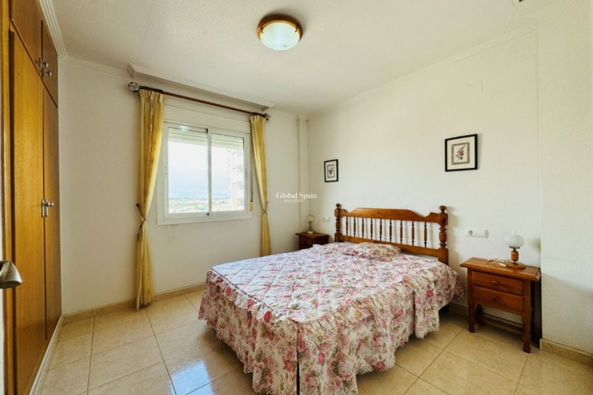 Revente - APPARTEMENT -
TORREVIEJA - Costa Blanca