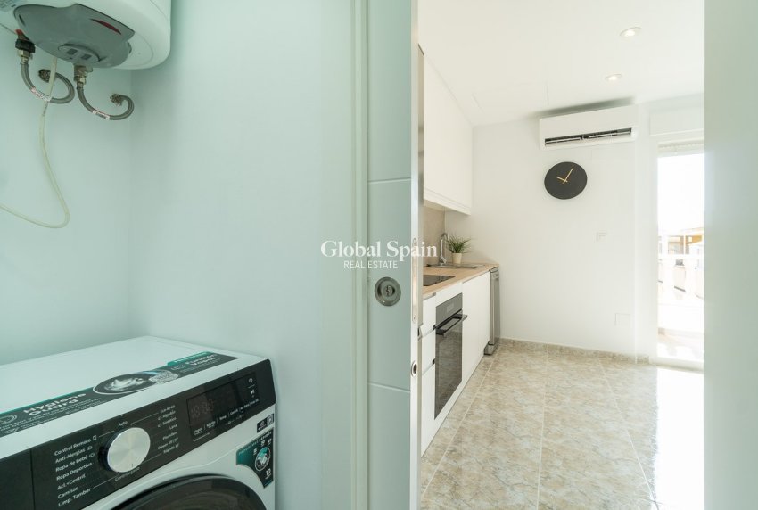 Revente - APPARTEMENT -
TORREVIEJA - Costa Blanca