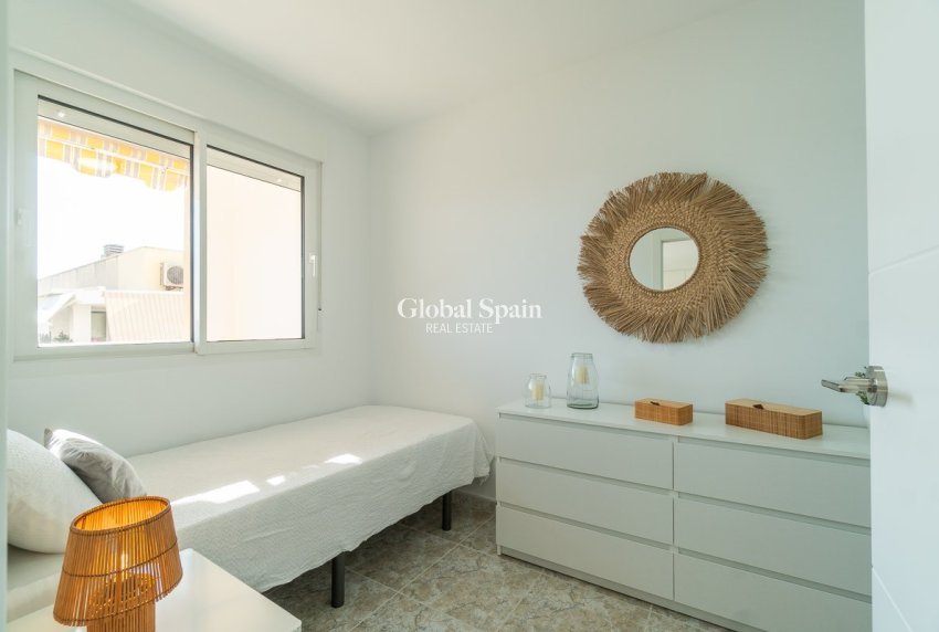 Revente - APPARTEMENT -
TORREVIEJA - Costa Blanca