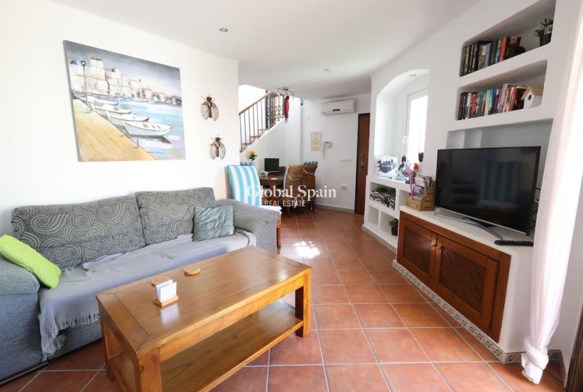 Revente - APPARTEMENT -
TORREVIEJA - Costa Blanca