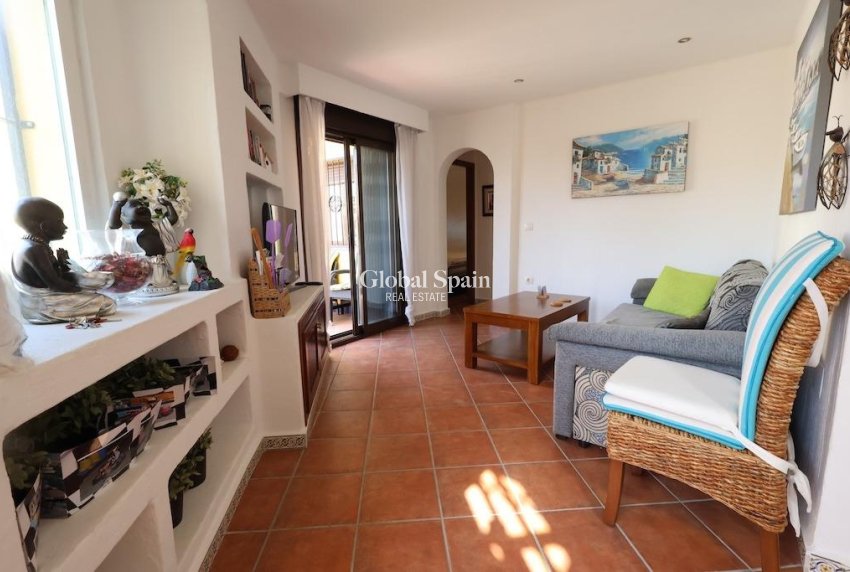 Revente - APPARTEMENT -
TORREVIEJA - Costa Blanca