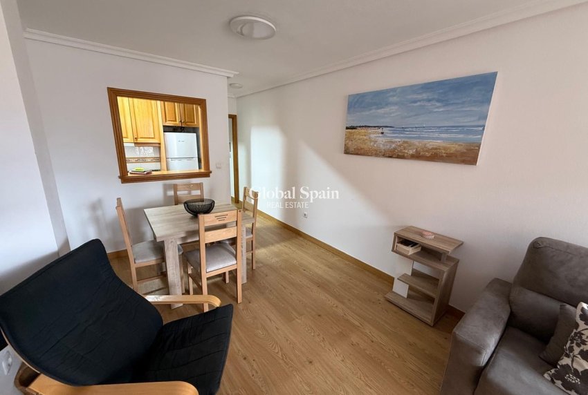 Revente - APPARTEMENT -
TORREVIEJA - Costa Blanca