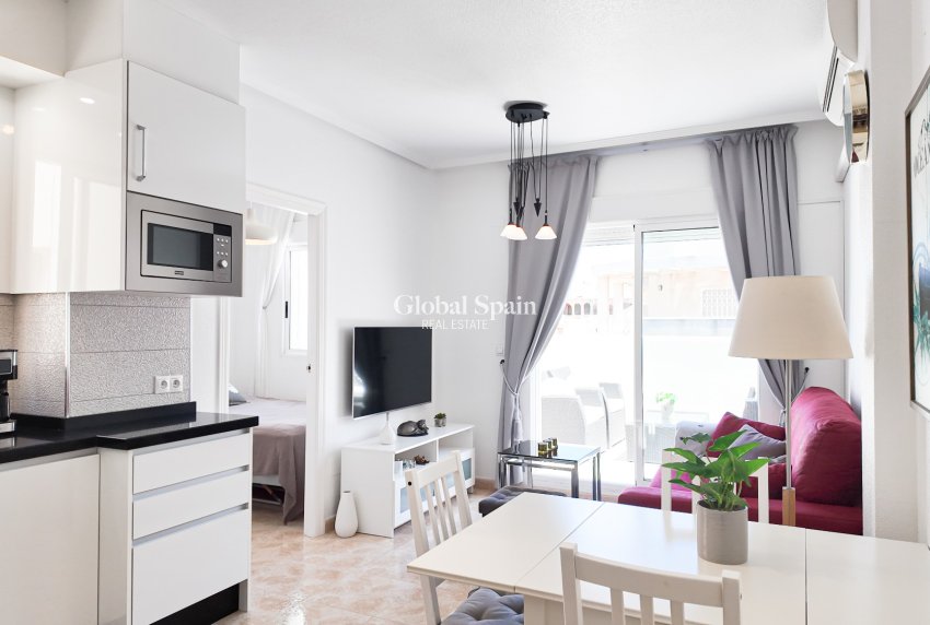 Revente - APPARTEMENT -
TORREVIEJA - Costa Blanca