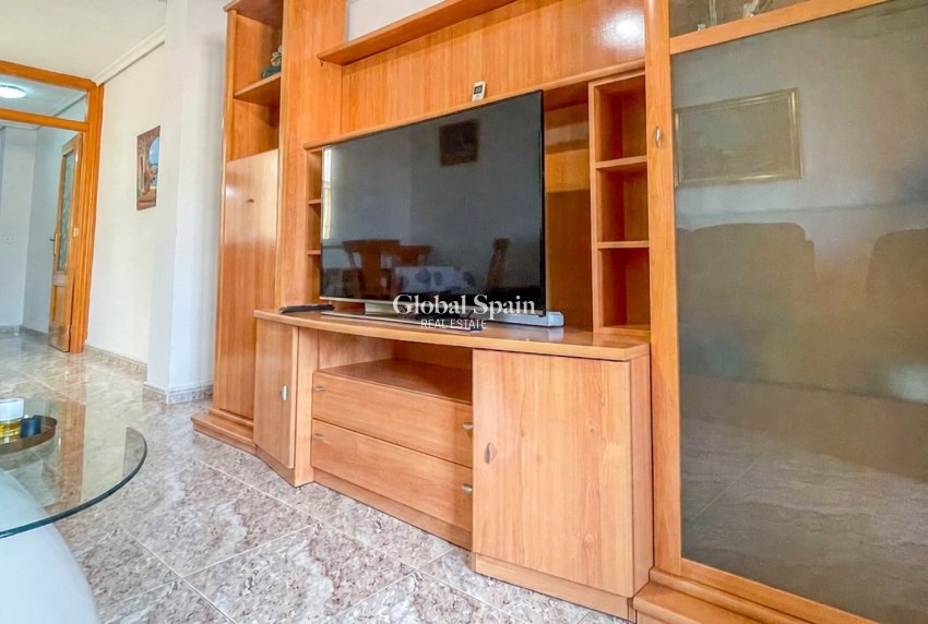 Revente - APPARTEMENT -
TORREVIEJA - Costa Blanca